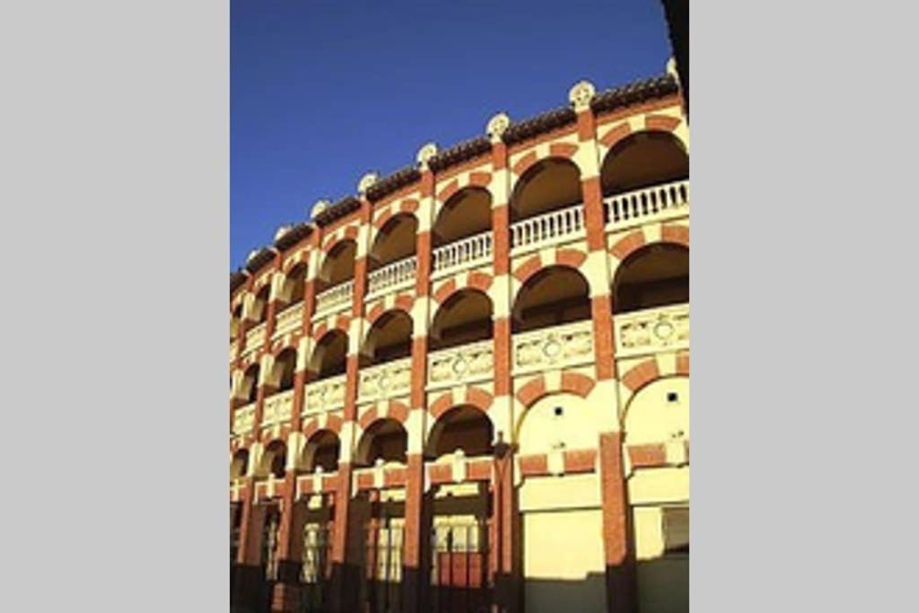 Loft Mon Apartment Zaragoza Ngoại thất bức ảnh